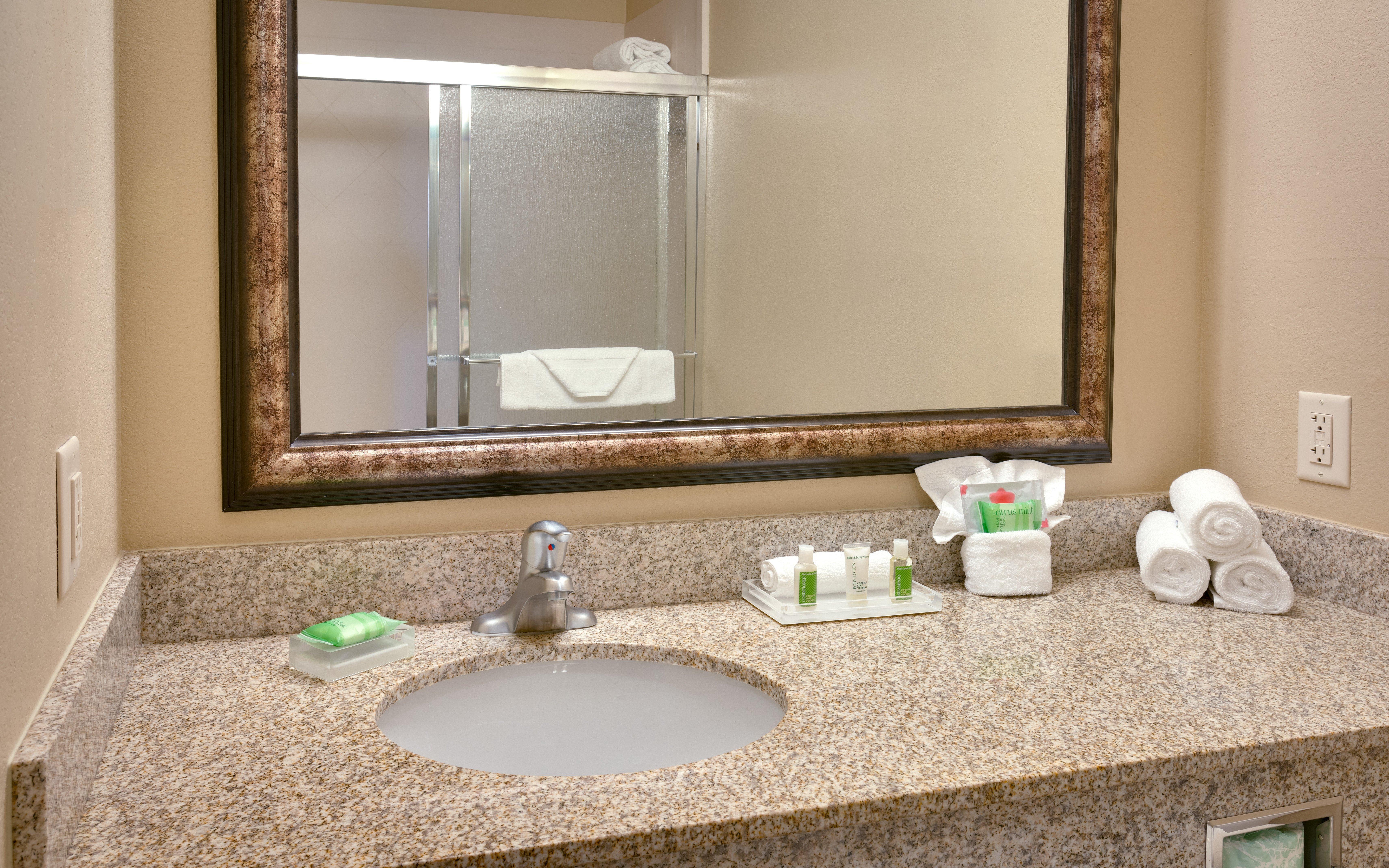 Holiday Inn & Suites Salt Lake City - Airport West By Ihg Экстерьер фото